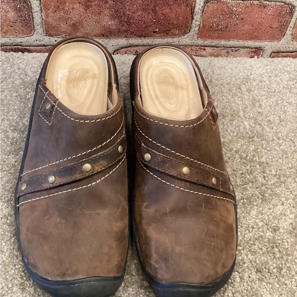 Keen Chester Womens brown slip on mules clogs size 7.5 - Picture 2 of 6